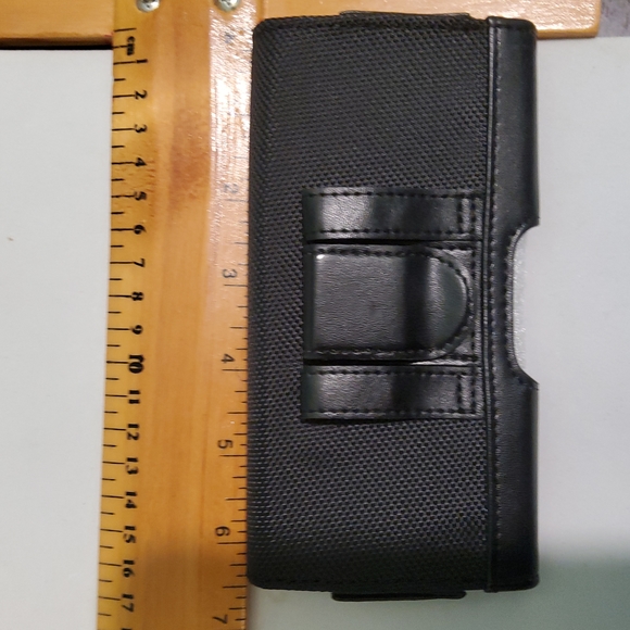 Belt Loop Style Phone Holder - Picture 2 of 8